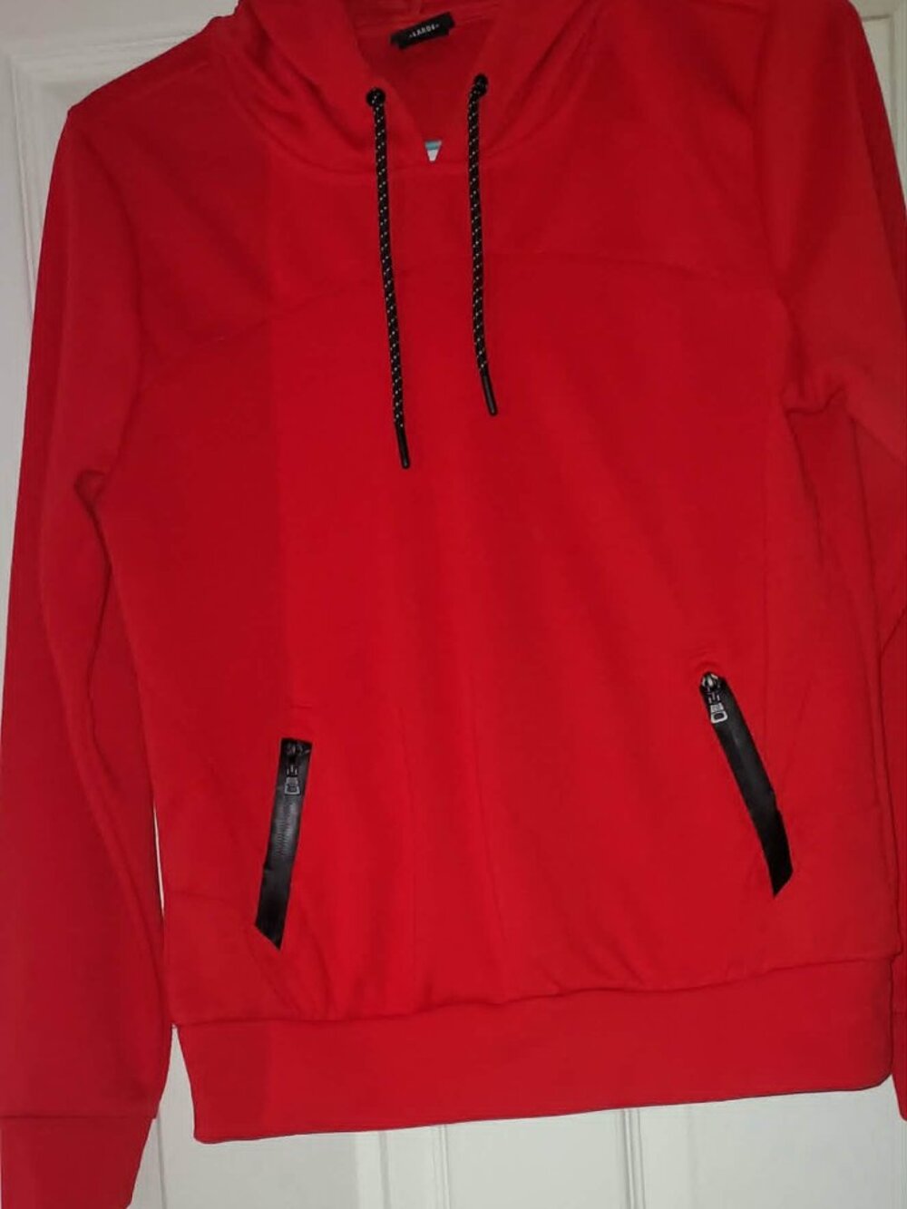 Hoodie Sweatshirt, red - 2 front zip pockets - Youth Large - Southpole